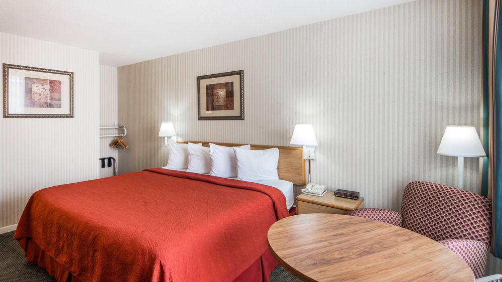 Quality Inn Ponca City Route 77 Екстер'єр фото