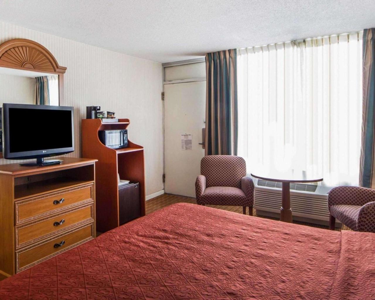 Quality Inn Ponca City Route 77 Екстер'єр фото