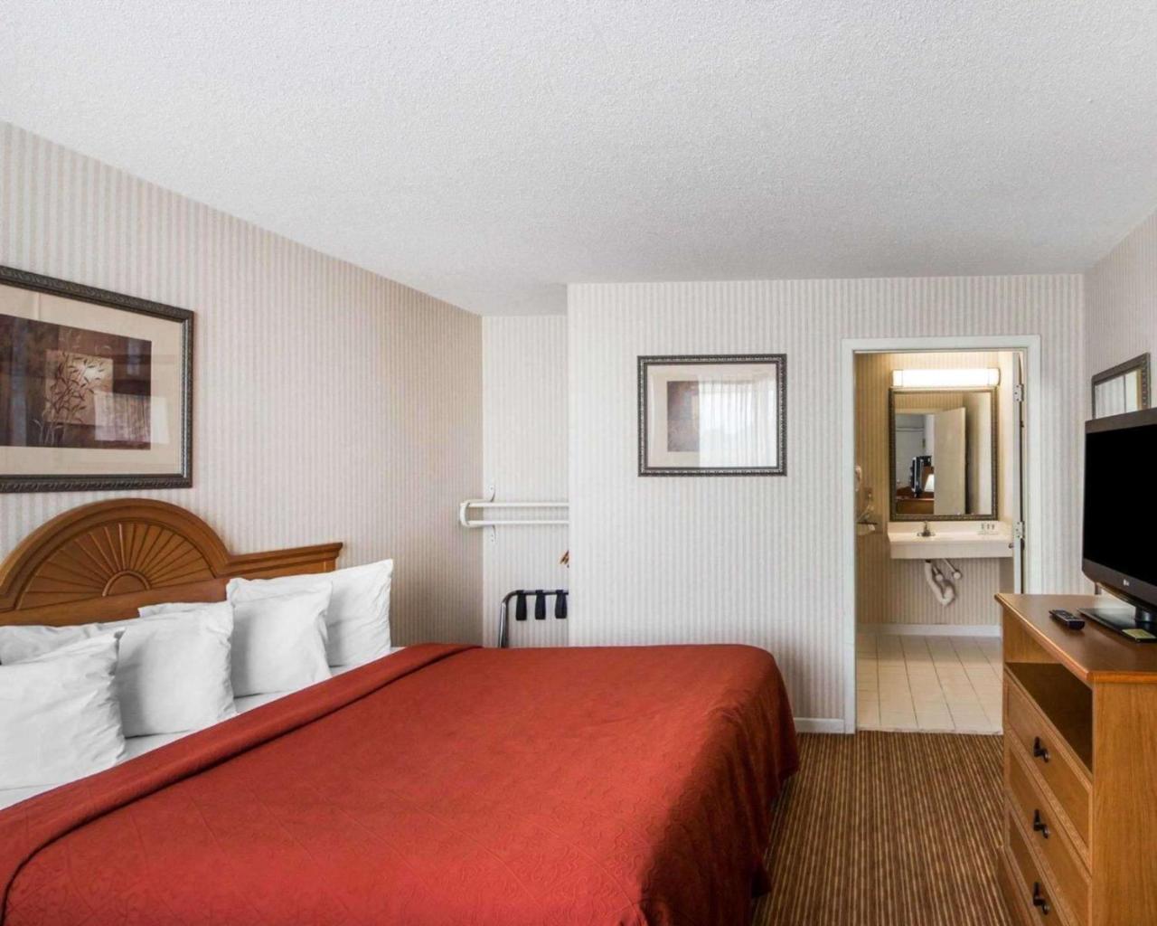 Quality Inn Ponca City Route 77 Екстер'єр фото