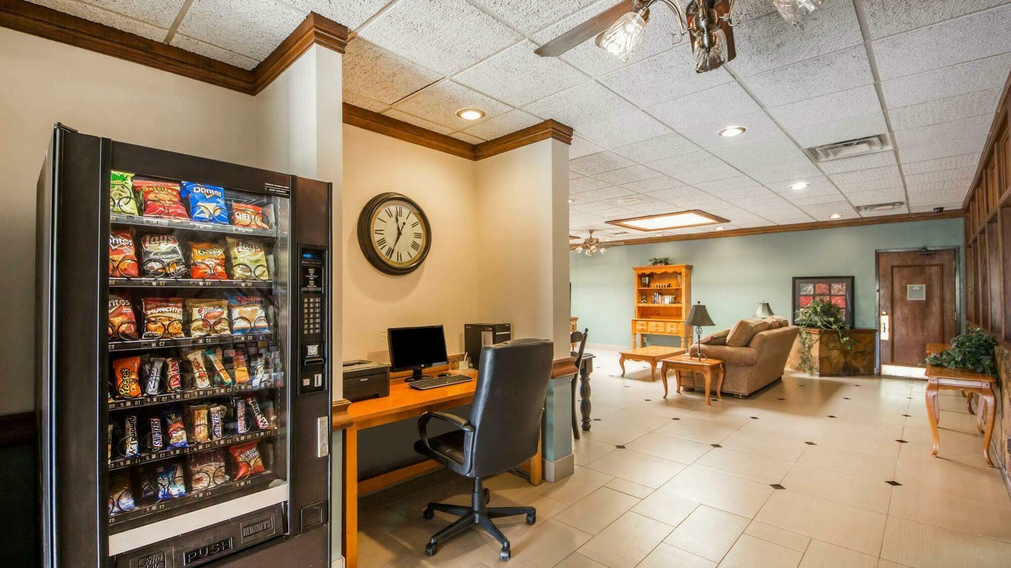 Quality Inn Ponca City Route 77 Екстер'єр фото